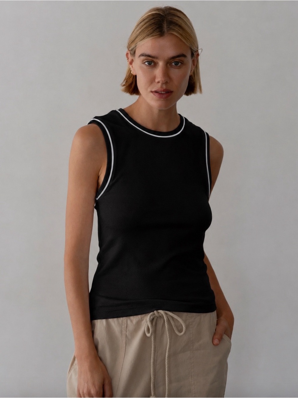 DONNI. The Baby Rib Contrast Tank Top Black